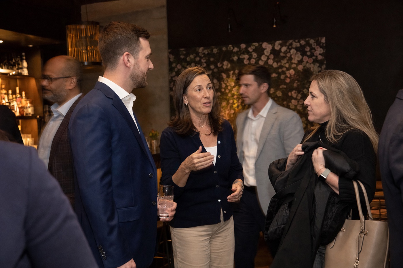 Guests in conversation at the Indi partner evening